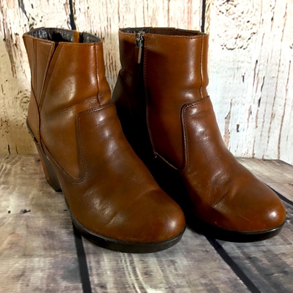 Dansko Shoes - Dansko Faith Ankle Brown Leather Bootie 39